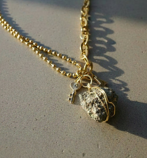 Collar hechizo