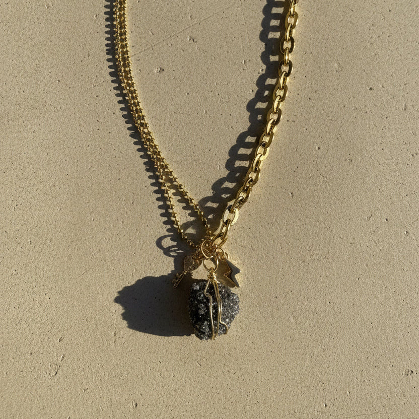 Collar hechizo